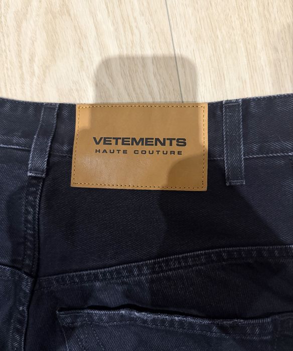 Vetements/Destroyed Baggy Jeans