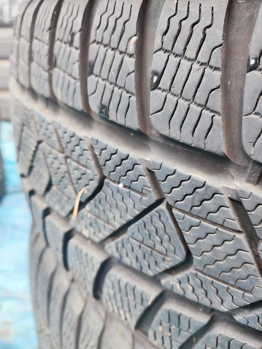 Opony zimowe 4x215/50/18 Pirelli 20r 6,5mm