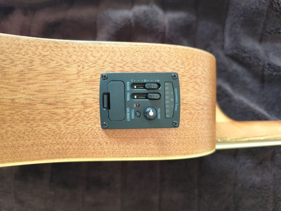 Harley Benton Bass Ukulele (Baixo ukulele)