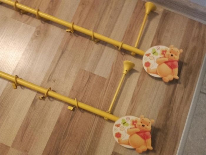 Sprzedam metalowy żółty karnisz Bojanek Disney Bambini Kubuś Puchat