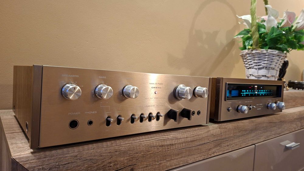 Wzmacniacz ONKYO A 7022 oraz Tuner T 4055