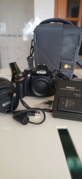 Vendo  Nikon D3200