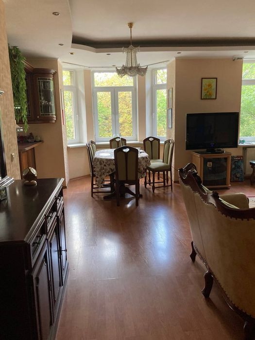 Продаж 4-к квартири вул.Набережна