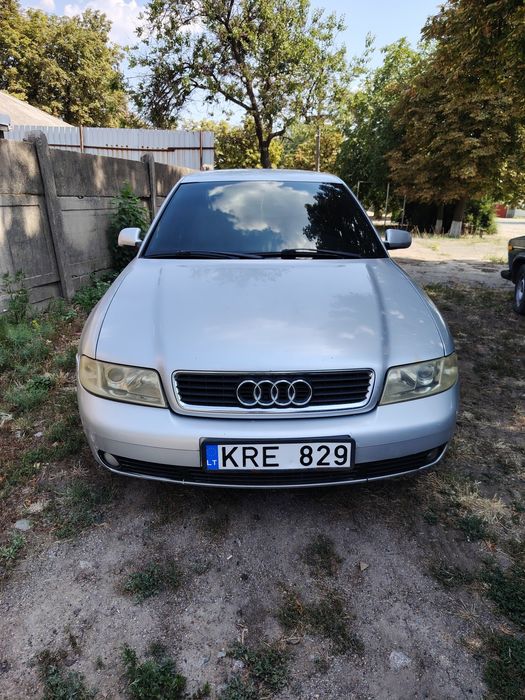 Продам Ауді а4  б5