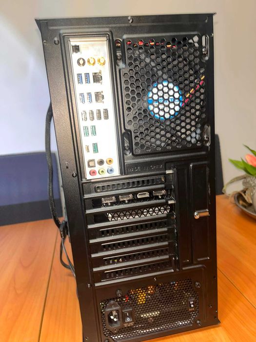 Komputer stacjonarny, gemngowy