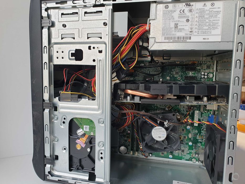 HP Pro 3500 8GB/2TB CPU G2030/ AMD 7800 монітор клавіатура миша