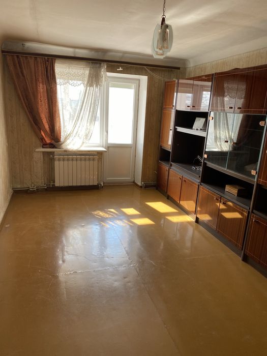 Продам 2 ком в Центре ( улица Пашутина )