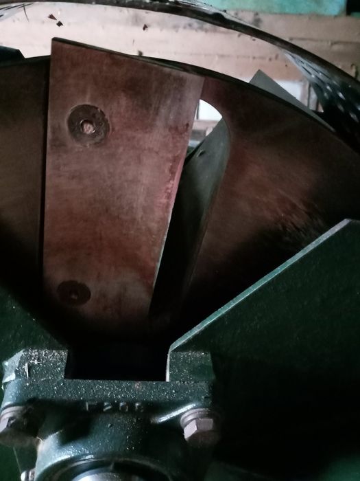 Продам дробилку для щепы