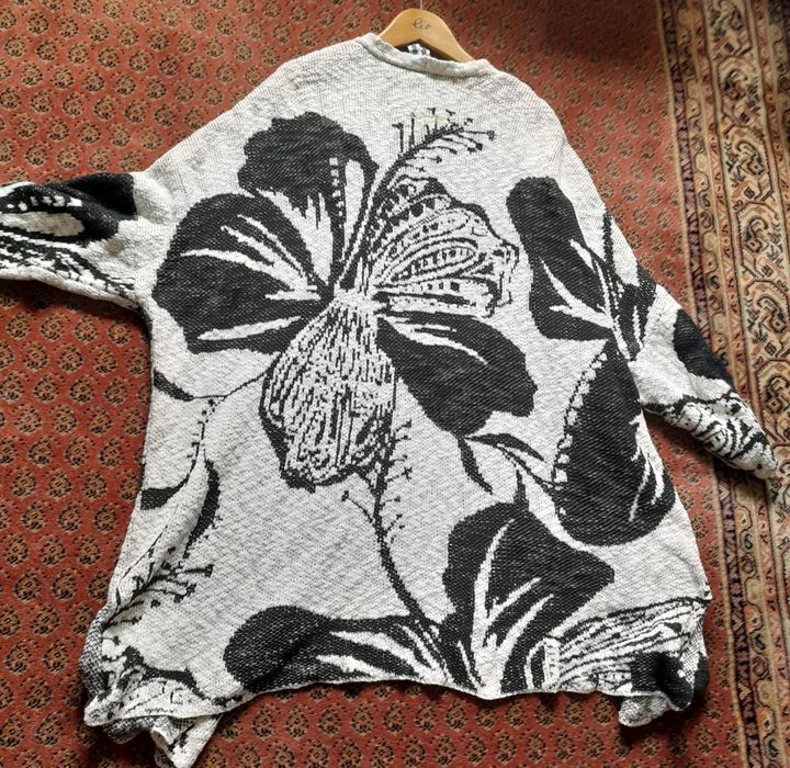 Casaco desigual lindo M