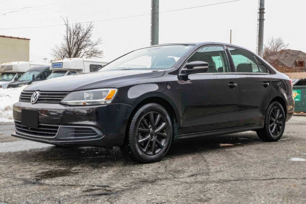 Volkswagen Jetta      2013