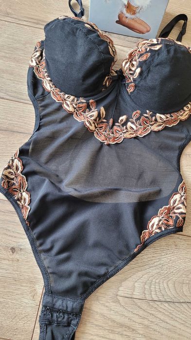 Body roz. 80 C, marki  Ewex