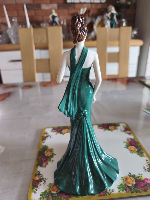 Figurka porcelanowa coalport