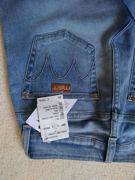 Met женские (деним) джинсы W25.