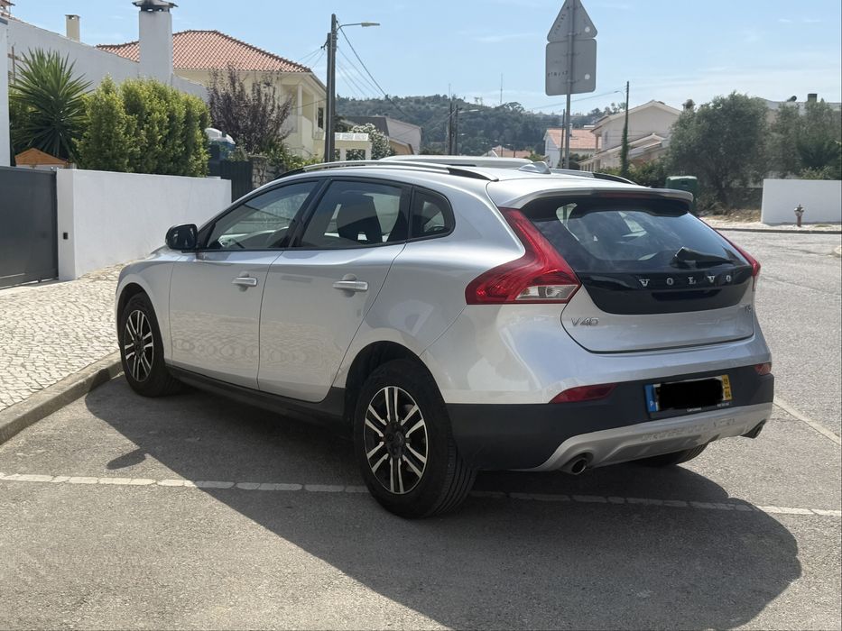 Volvo v40 cross country 2019