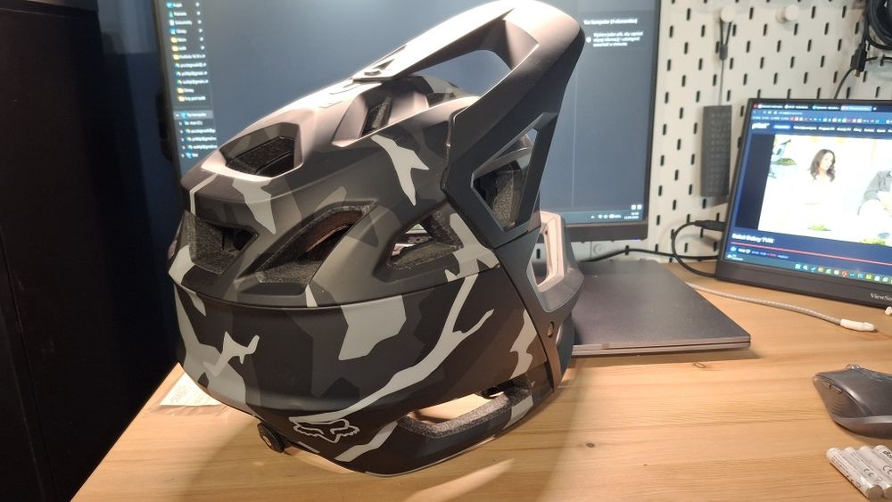 Kask rowerowy full FOX ProFrame RS mips spherical mhdrn black  camo L