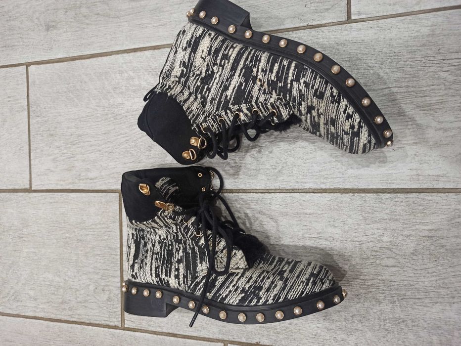Взуття для дівчини підлітка з перлинами. Черевики river island