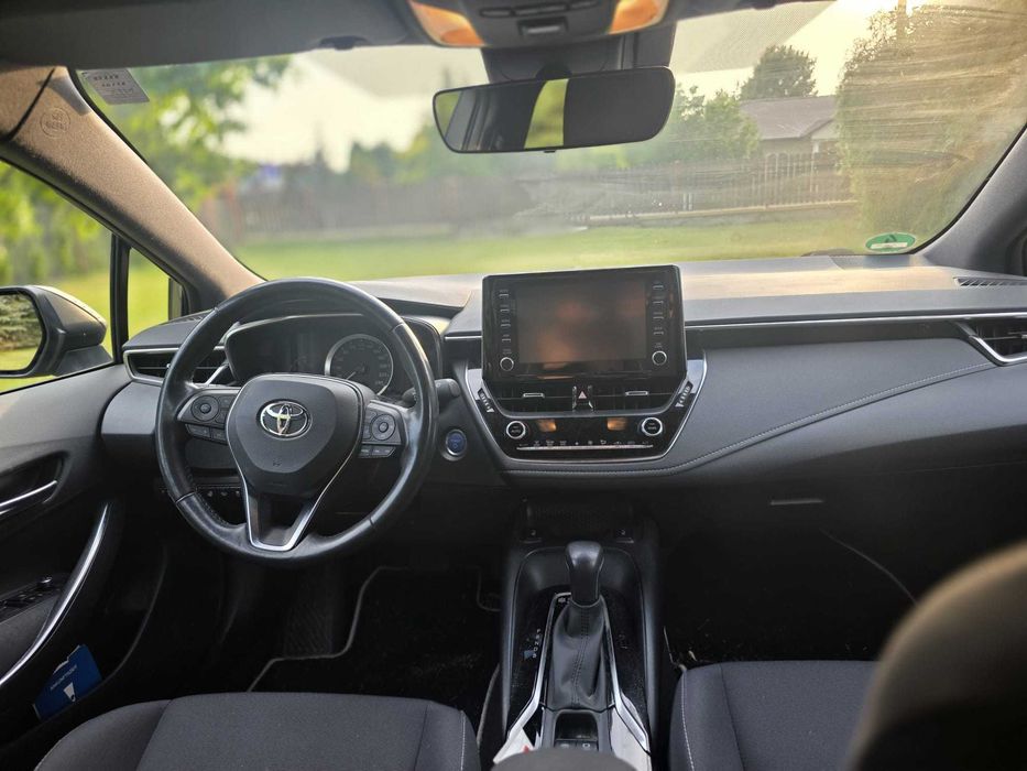 Toyota Corolla hatchback 1.8 hybrid