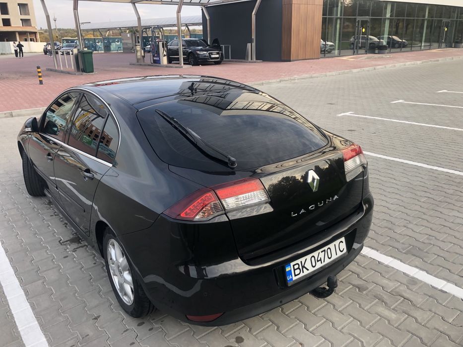 Продав автомобіль