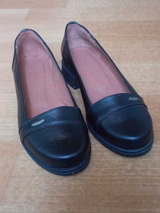 Туфли на каблуках