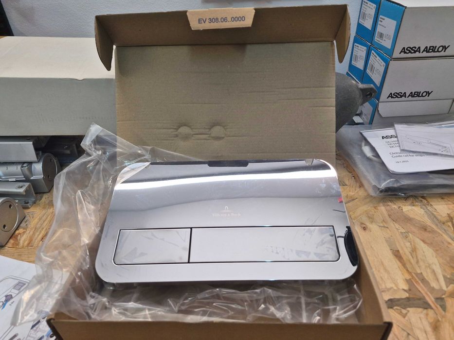 Villeroy & Boch ViConnect E200 przycisk spłukujący chrom