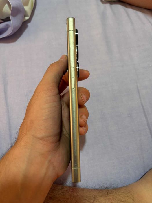 Troco Galaxy S24 Ultra + IPhone 12 (Ler descrição)