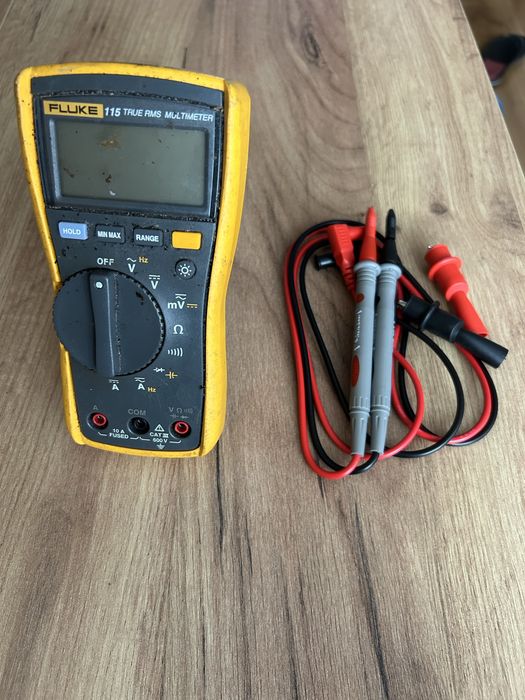 Multimetr Fluke 115 True RMS