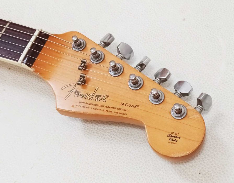 Fender Kurt Cobain Road Worn Jaguar