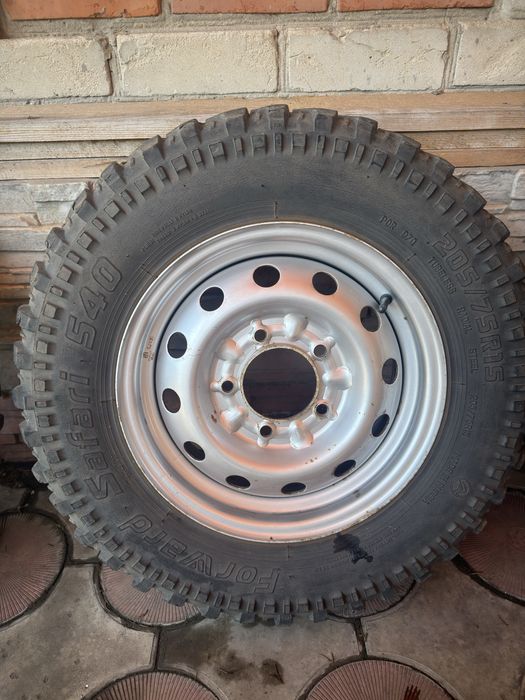 Грязевые колеса Forward Safari 540 205/75 R15