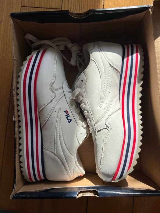 Кросівки жіночі, натуральна шкіра