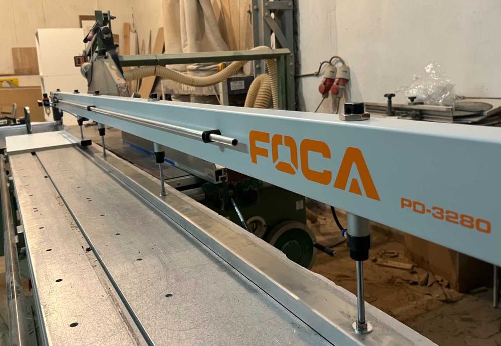 Docisk piły formatowej, pneumatyczna belka dociskowa REMA FELDER 320cm