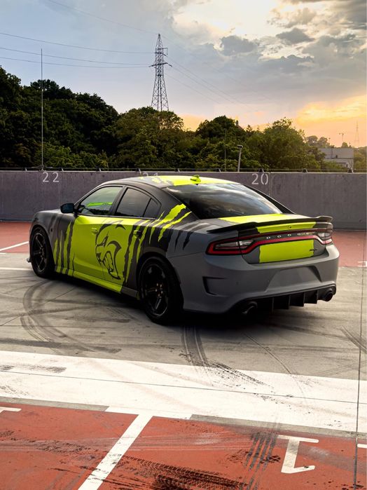 Dodge charger 6.2 SRT HELLCAT