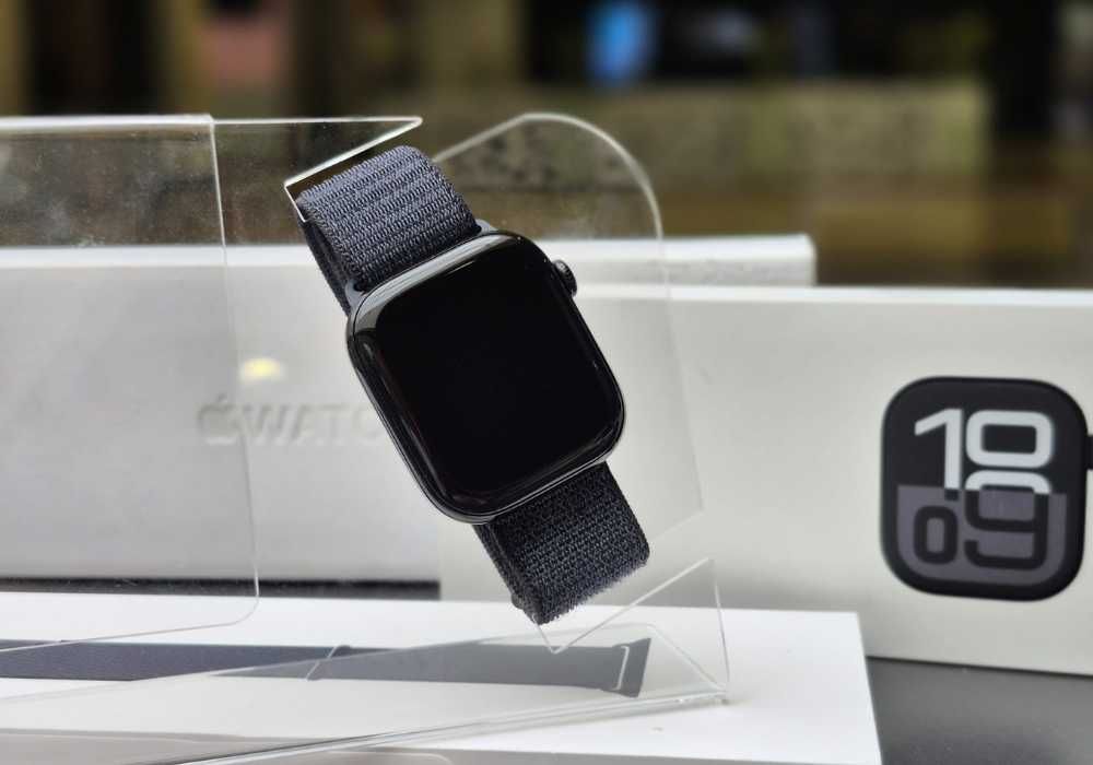 Apple Watch 10 - 46 mm | stan IDEALNY bez rys | Kondycja baterii 100 % | CZARNY