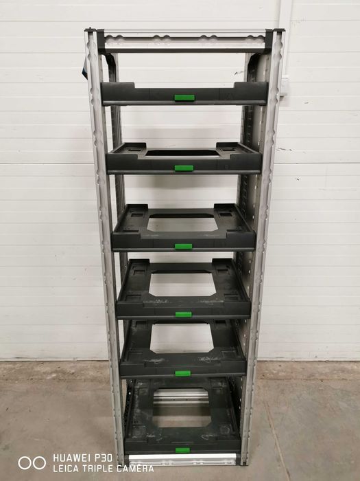 Zabudowa serwisowa warsztatowa regał samochodowy Bott