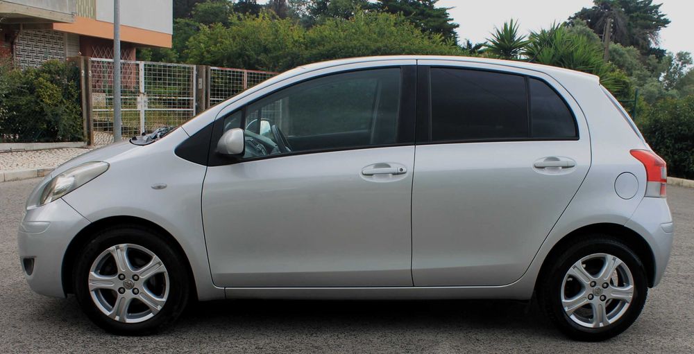 Toyota Yaris 1.4D4D com 162000km de 2011
