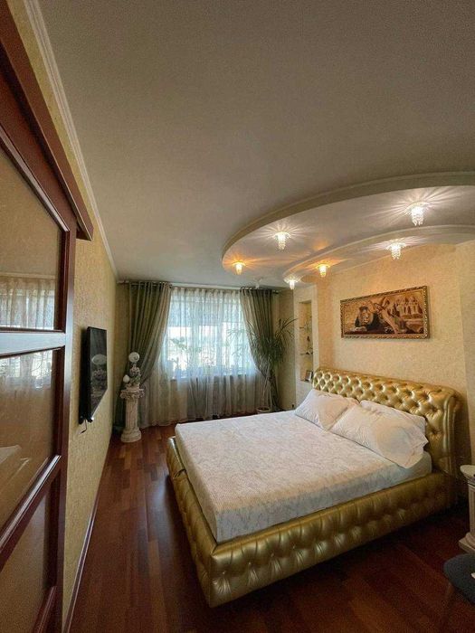 Продаж дворівневої квартири з ремонтом