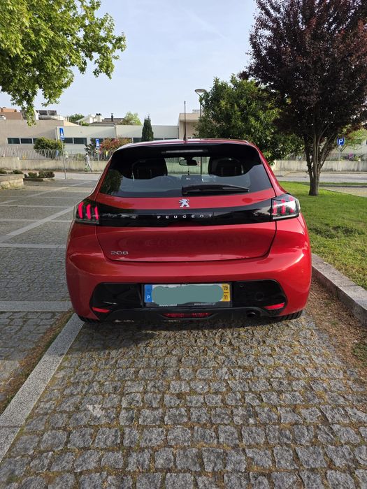 Impecável Peugeot 208 Allure gasolina, caixa automática 2019.