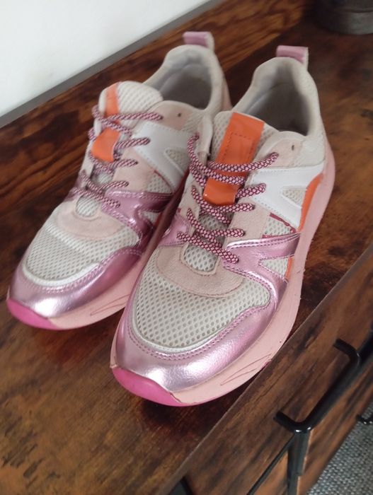 Buty damskie sneakersy marki POSH by Poelma r. 38