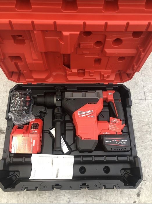 Milwaukee 2718-22hd m18 fuel 1/3/4sds max