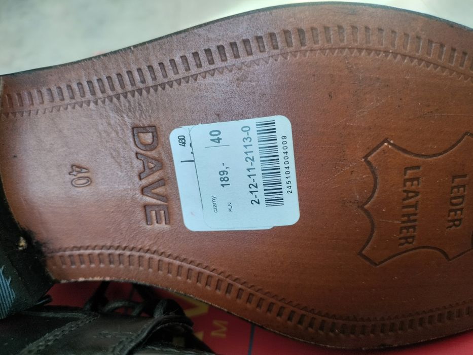 Czarne pantofle męskie