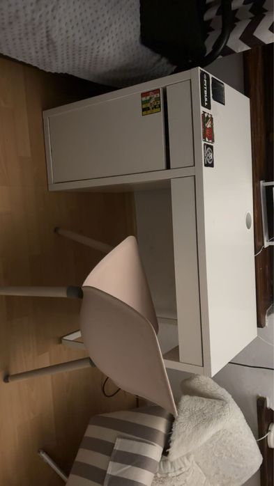 Biurko Ikea (bez krzesla)