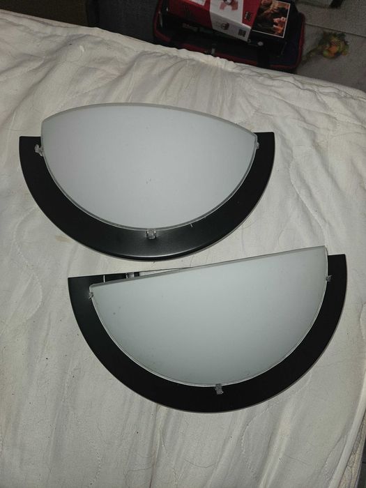 Candeeiro de parede preto