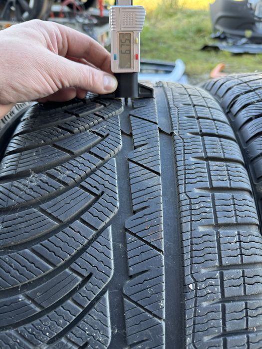 255/45/18 michelin alpin