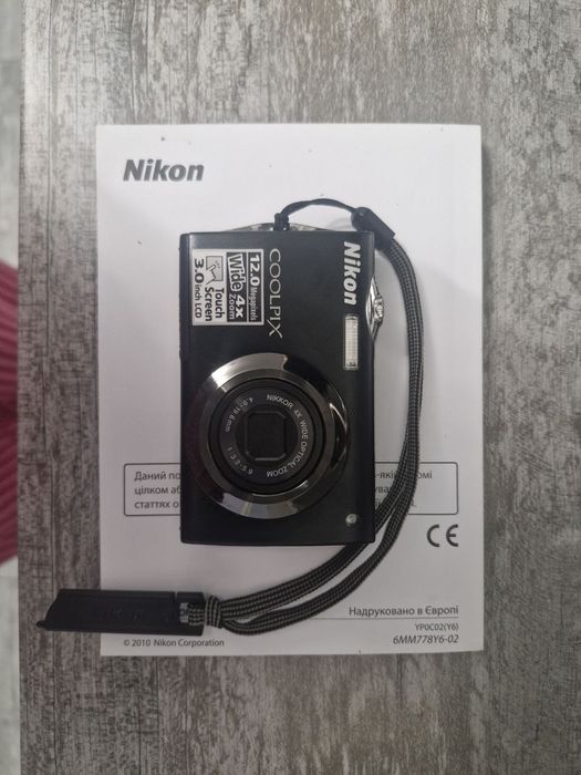 Цифровий фотоапарат Nikon COOLPIX, 12 Мп, Touch LCD