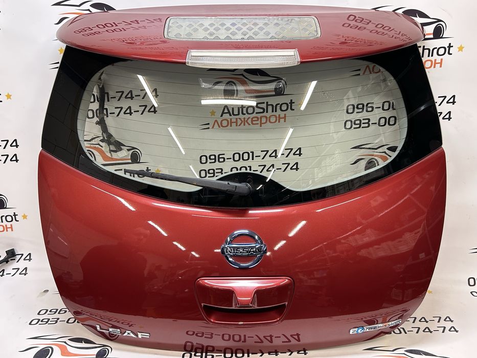 Крышка багажника ляда в цвет Nah Nissan Leaf разборка