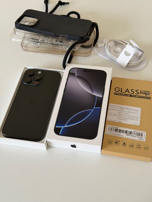 iPhone 16 Pro Max 1TB з безкоштовними чохлами та склом