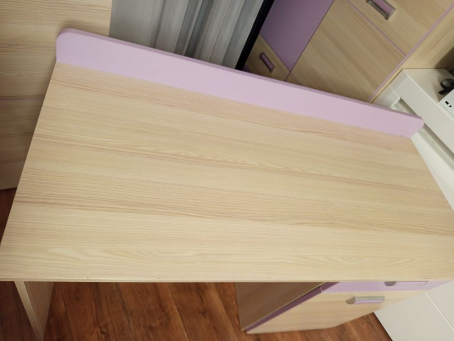 Sprzedam regał młodzieżowy