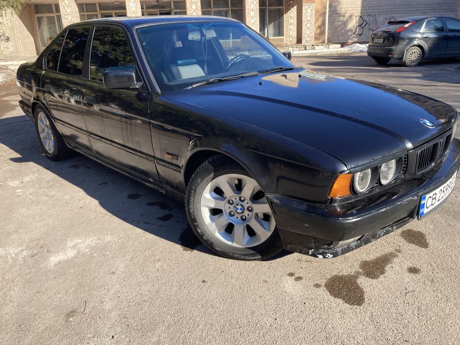 BMW e34 525 tds чорна