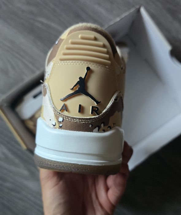 Jordan 3 retro Camo tam 40.5