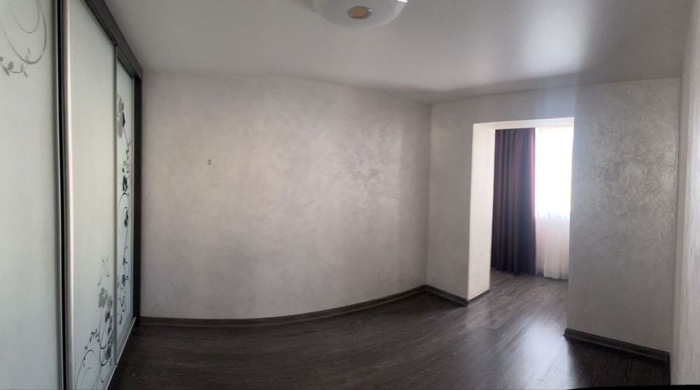 Продам 3-и кімнатну квартиру м. Мала Виска.