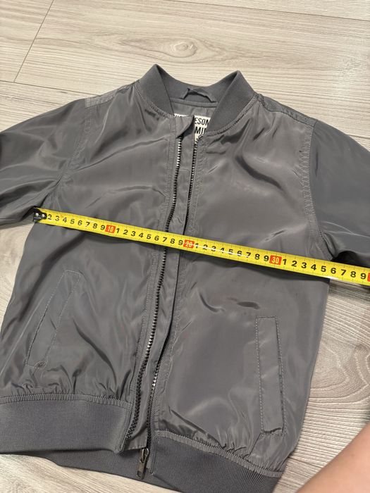 Бомпер, куртка, вітровка фірмова